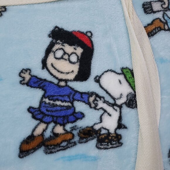 Peanuts Queen 90"x90" Plush Blanket Charlie Brown Snoopy Ice Skating Berkshire - Picture 2 of 9